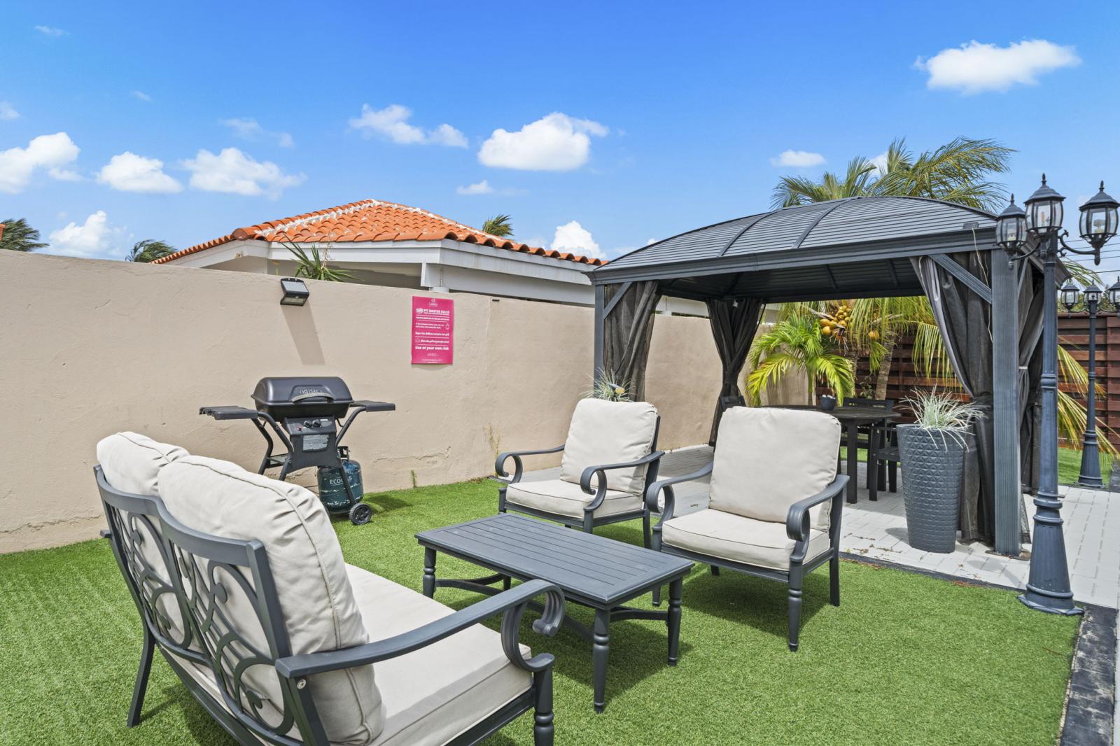 aruba vacation home patio outdoor seating