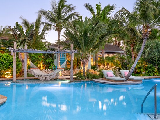 aruba budget guesthouse bright tropical house