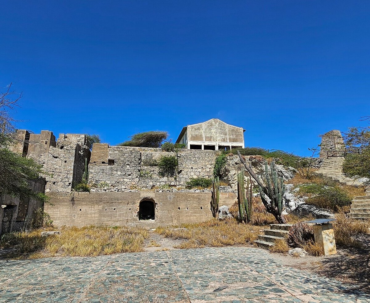 balashi gold ruins stone walls aruba
